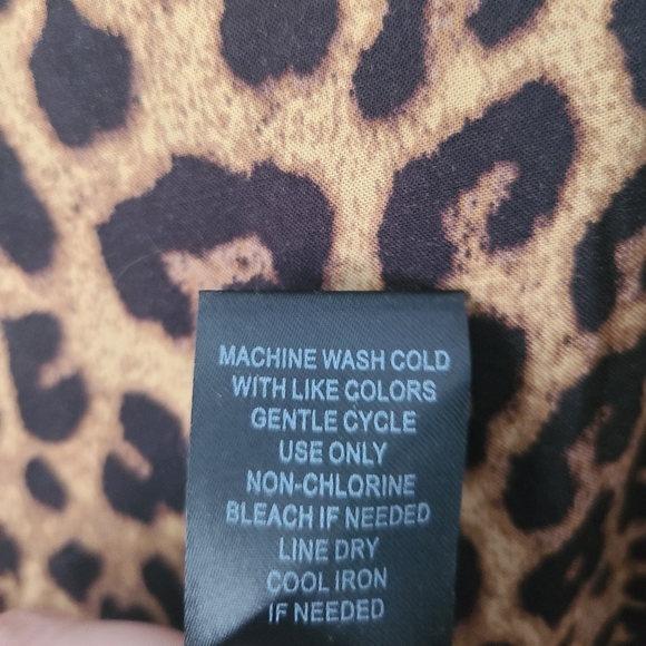 Torrid Leopard Print Blouse - Picture 3 of 4
